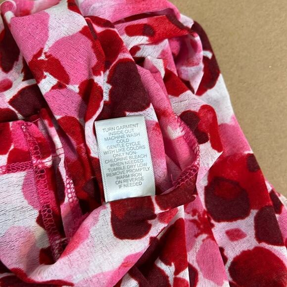 Swim by Avenue pink floral swimsuit coverup v-neck bamboo shoulder accent 22/24 - Picture 6 of 9